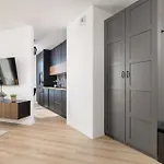 Elegant With Parking Near Tauron Arena By Renters