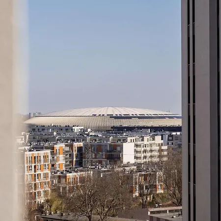Elegant With Parking Near Tauron Arena By Renters Apartment *